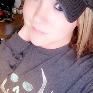 Meet your Posher, Valerie